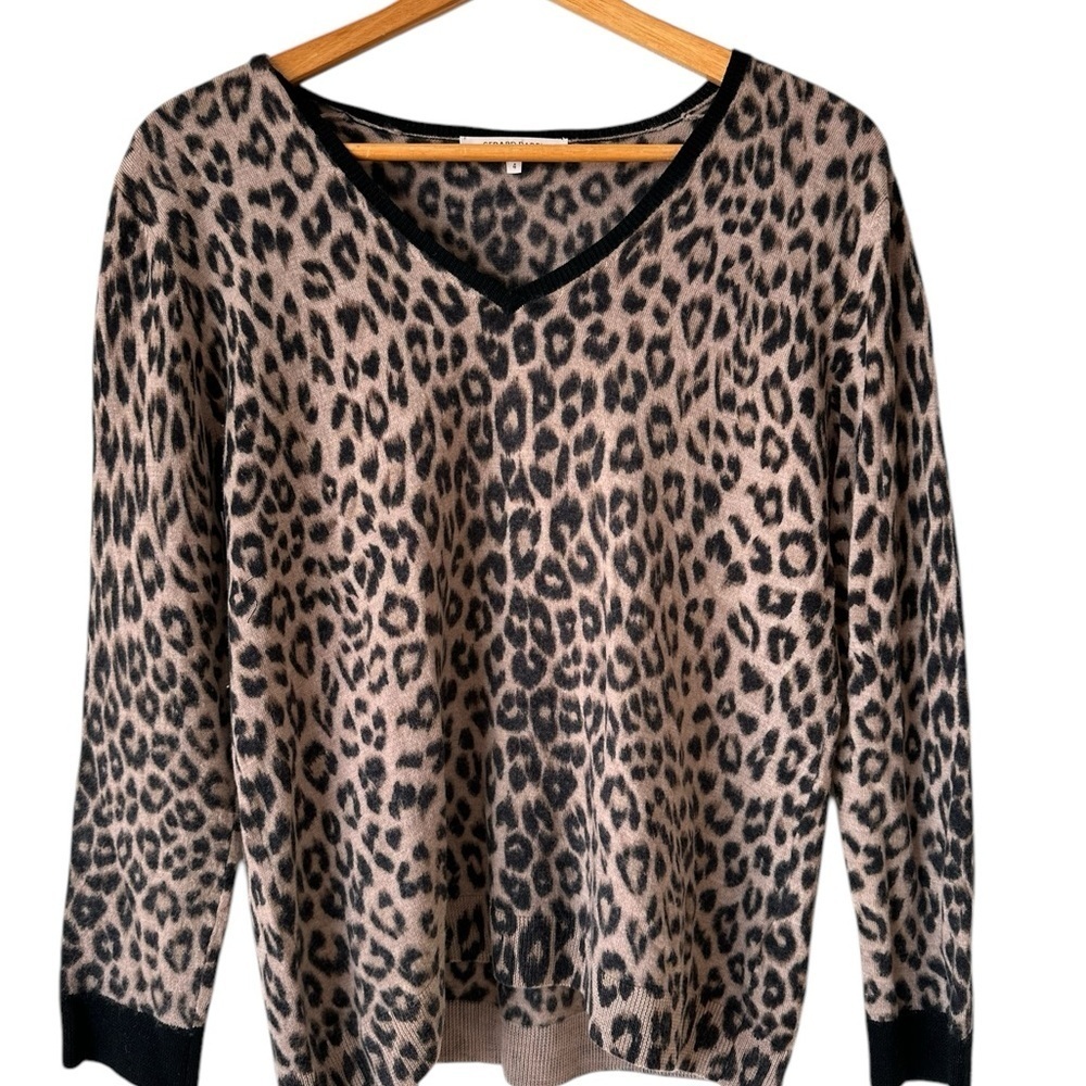 Gerard Darrel Paris 100% Merino Wool V-Neck Leopard Print Sweater - Picture 6 of 16